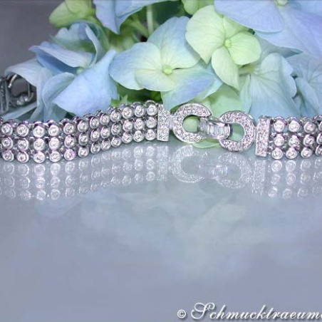 Attractive Diamond Bracelet in White gold 14k