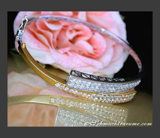 Beautiful Diamond Bangle Beautiful Diamond Bangle