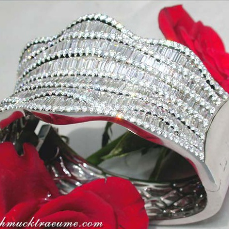 Hochwertiger Schmuck für Damen - online kaufen auf Schmucktraeume.com