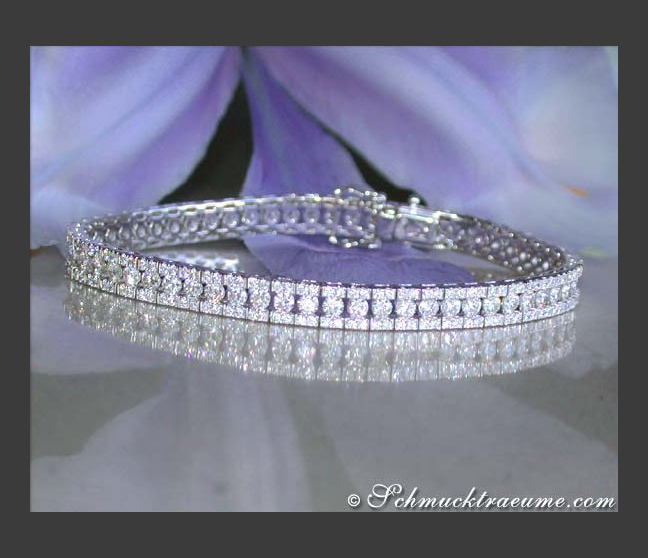 Prestigeous Diamond Bracelet (5,63 ct.) Prestigeous Diamond Bracelet (5,63 ct.)