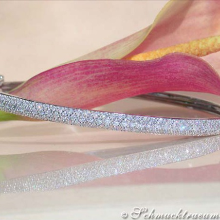 Diamanten Armreif in Weißgold 585