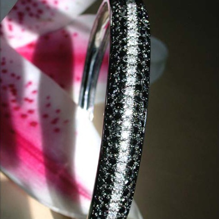 Brillanten & schwarze Diamanten Armreif