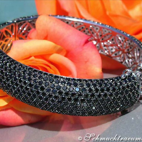 Armreif mit schwarzen Diamanten