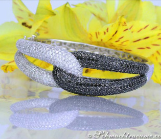 Voluminous Black & White Diamond Bangle