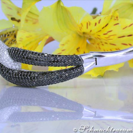 Brillanten Armreif mit schwarzen Diamanten