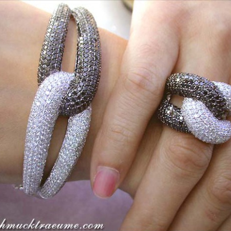 Brillanten Armreif mit schwarzen Diamanten