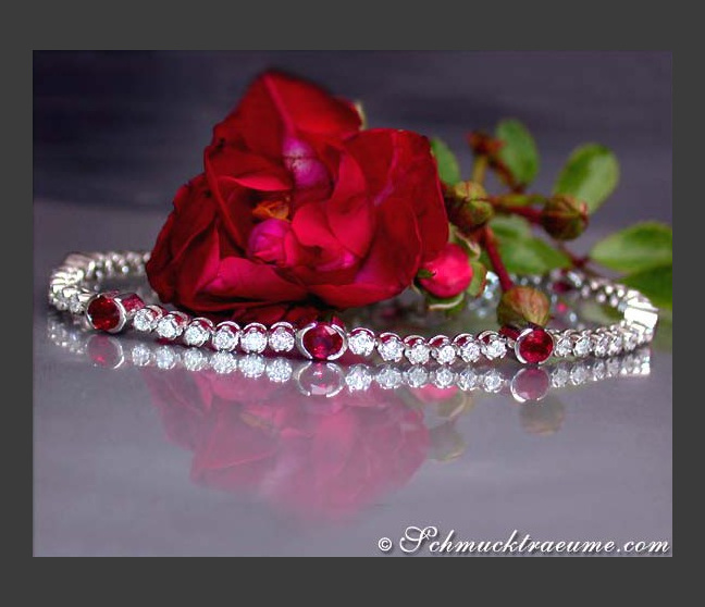 Gorgeous ruby diamonds bracelet Gorgeous ruby diamonds bracelet