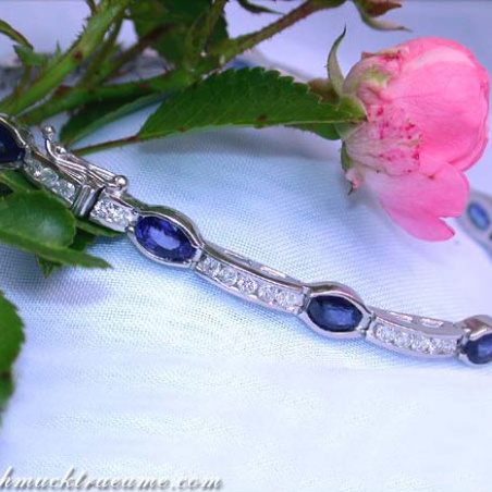 Gorgeous Sapphire Bracelet with Diamonds