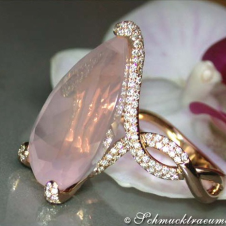 Exquisite Rose Quartz Pear Ring With Diamonds
