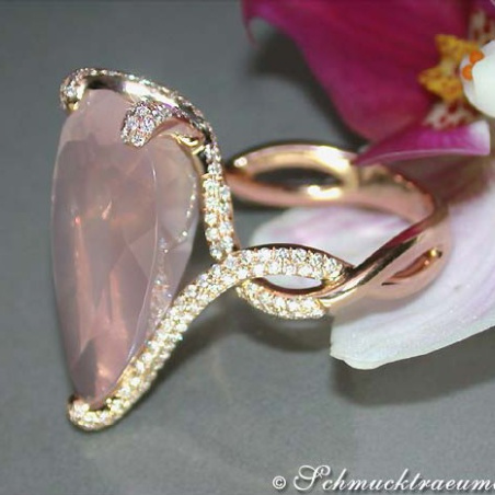 Exquisite Rose Quartz Pear Ring With Diamonds