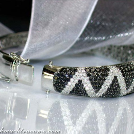 Brillanten & schwarze Diamanten Armreif