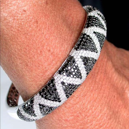 Brillanten & schwarze Diamanten Armreif