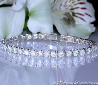 Beautiful Diamond Tennis Bracelet
