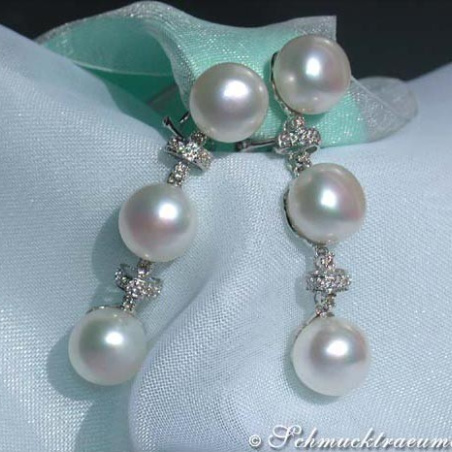 Elegant Freshwater Pearl Dangling Earrings