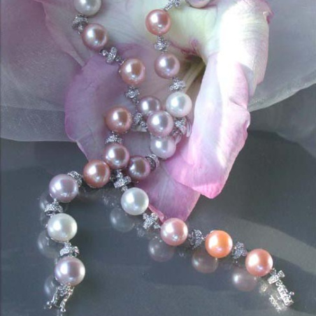 Edles Multicolor-Zuchtperlen- Brillanten Collier