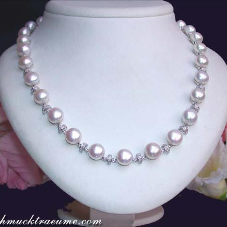 Beautiful Freshwater Pearl Necklace