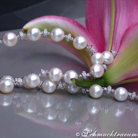 Beautiful Freshwater Pearl Necklace