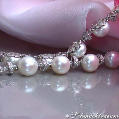 Beautiful Freshwater Pearl Necklace