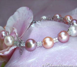 Finest Multicolor pearl diamonds bracelet