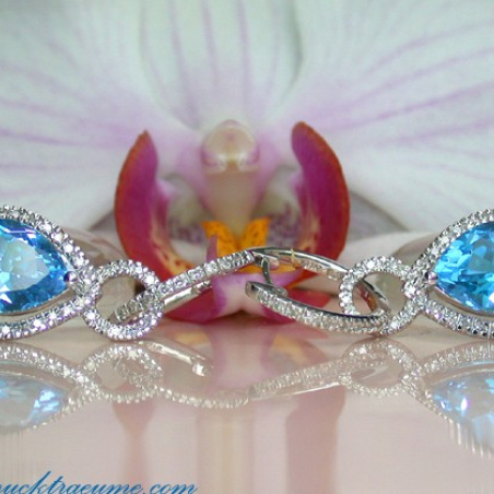 Blautopas Ohrringe / Creolen mit Diamanten
