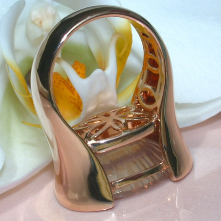 Impressive Rose Quarz Diamond Ring