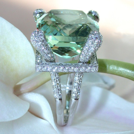 Impressive Green Amethyst Ring with Diamonds
