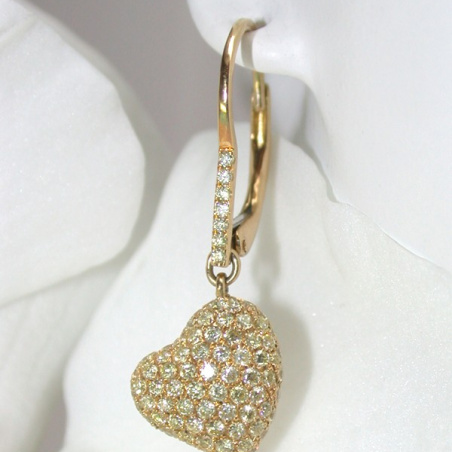 Classy Diamonds Heart Earrings in Yellow gold 18k