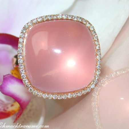 Magnificent Rose Quartz Diamond Ring