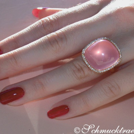 Magnificent Rose Quartz Diamond Ring