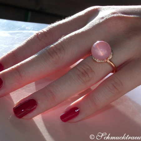 Enchanting Rose Quartz Diamond Ring