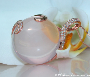 Magnificent Rose Quartz Pendant with Diamonds