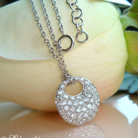 Pretty Diamond Pendant incl. Chain