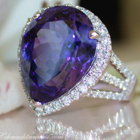 Exquisite AAA Tanzanite Ring with Diamonds