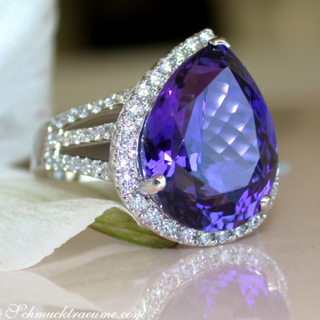 Exquisite AAA Tanzanite Ring with Diamonds