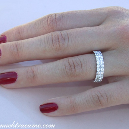 Precious Diamond Eternity Ring in White gold 18k