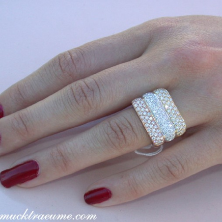 Three diamonds rings in one (three tone finish)