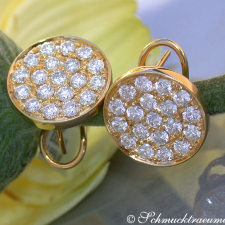 Round Diamond Stud Earrings