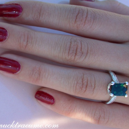 Feminine Green Tourmaline Ring with Diamonds