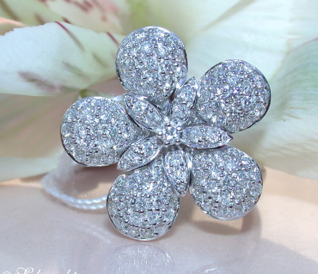 Feminine Diamond Flower Ring Feminine Diamond Flower Ring