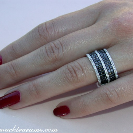 Precious Black & White Diamond Ring