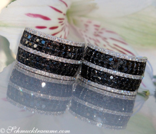 Casual Smart Black & White Diamond Earrings
