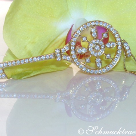 Huge Diamond Key Pendant incl. Chain