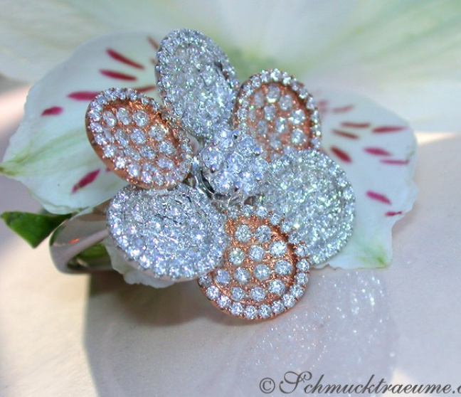 Feminine Diamond Flower Ring in Rose & White Gold Feminine Diamond Flower Ring in Rose & White Gold
