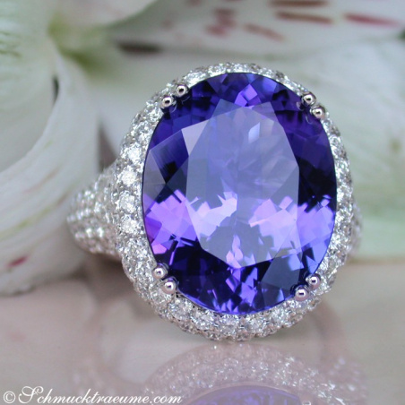 Top AAA Tanzanite Ring with Diamonds