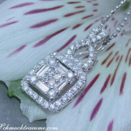 Beautiful Diamond Pendant