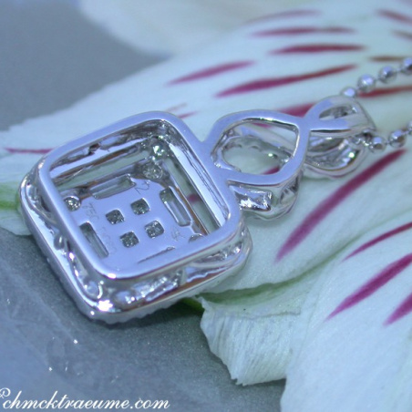 Beautiful Diamond Pendant