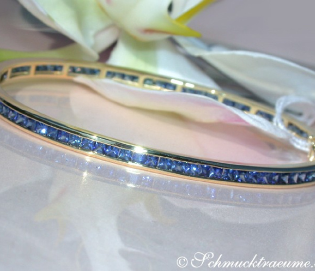 Pretty Sapphire Bangle