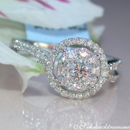 Timeless precious diamonds ring
