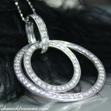 Modifiable Black & White Diamond Pendant