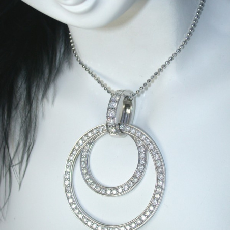 Modifiable Black & White Diamond Pendant